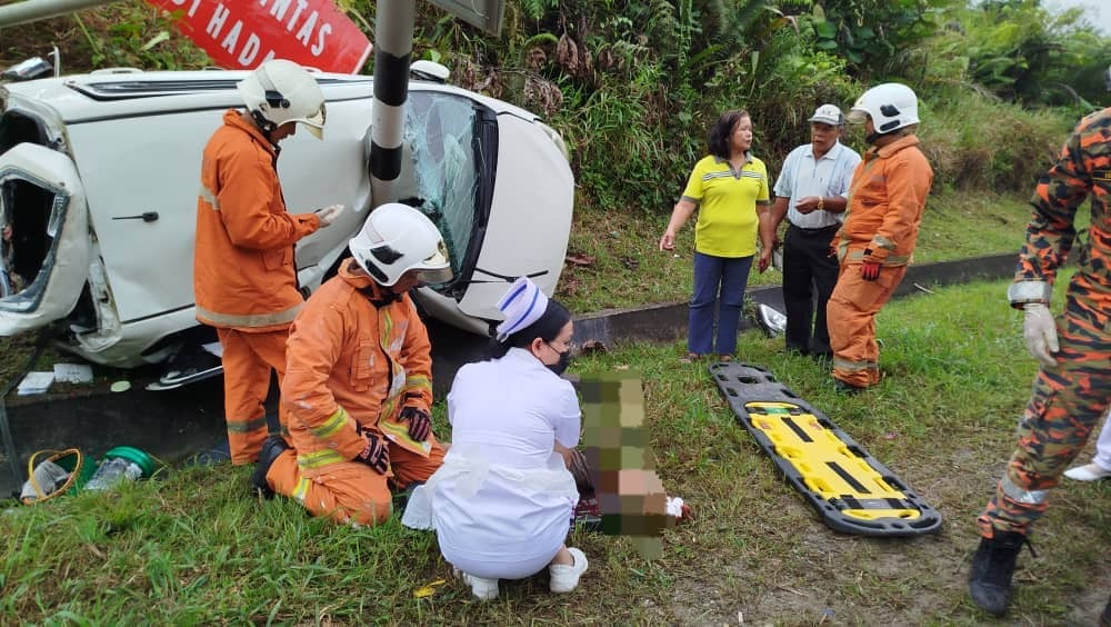Man Seriously Injured in Car Accident at Jalan Tatau-Bintulu