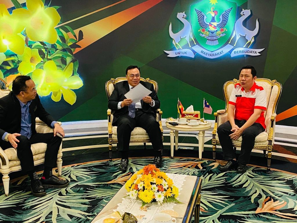 Mayor of North Kuching Welcomes Red Crescent Kuching for Future Community Projects 2 Mayor of North Kuching Welcomes Red Crescent Kuching for Future Community Projects