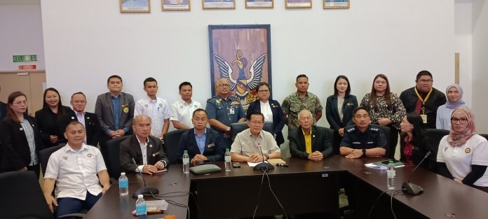 Nine Families Displaced by Landslide in Kampung Lereng Bukit Seek Temporary Shelter 2 Nine Families Displaced by Landslide in Kampung Lereng Bukit Seek Temporary Shelter