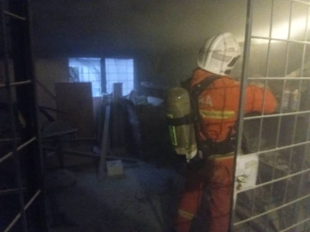 Quick-Thinking Teachers Prevent Major Fire at SMK Tatau Quarters