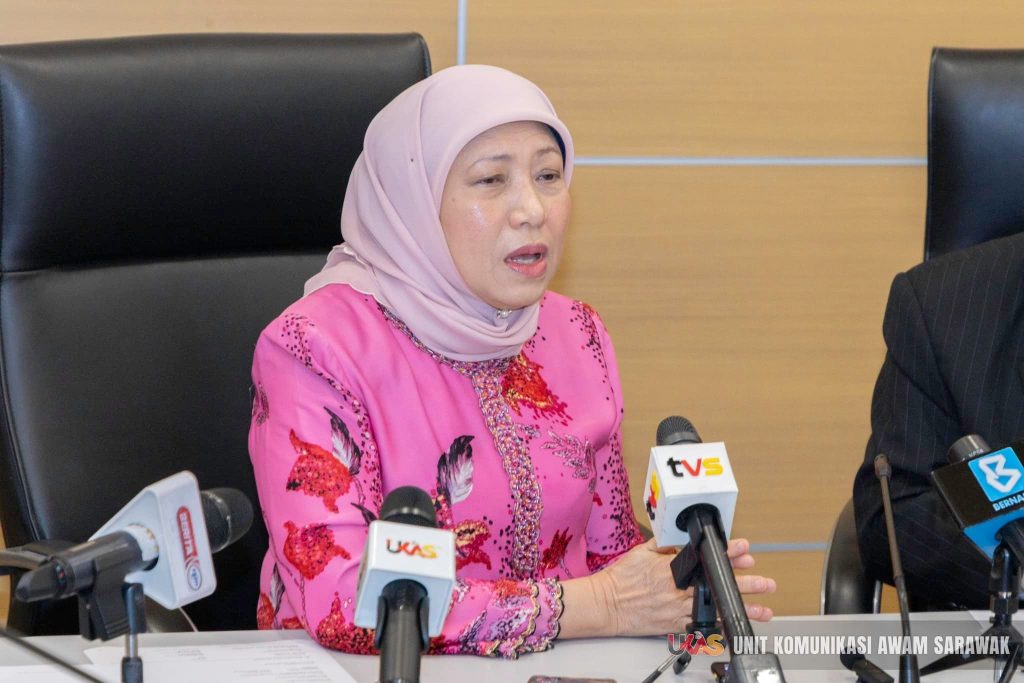 RM1,000 Flood Relief Aid for Sarawak Victims to Be Distributed Soon 3 RM300,000 Aid for Sarawak Flood Victims YKN Joins Relief Effort