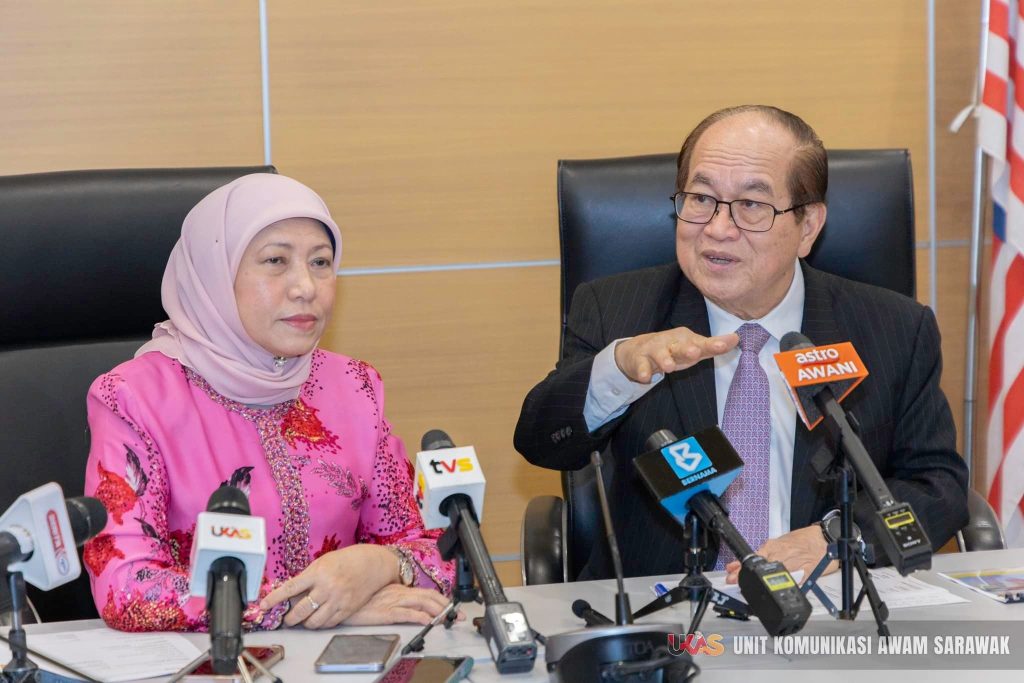 RM1,000 Flood Relief Aid for Sarawak Victims to Be Distributed Soon 4 RM300,000 Aid for Sarawak Flood Victims YKN Joins Relief Effort