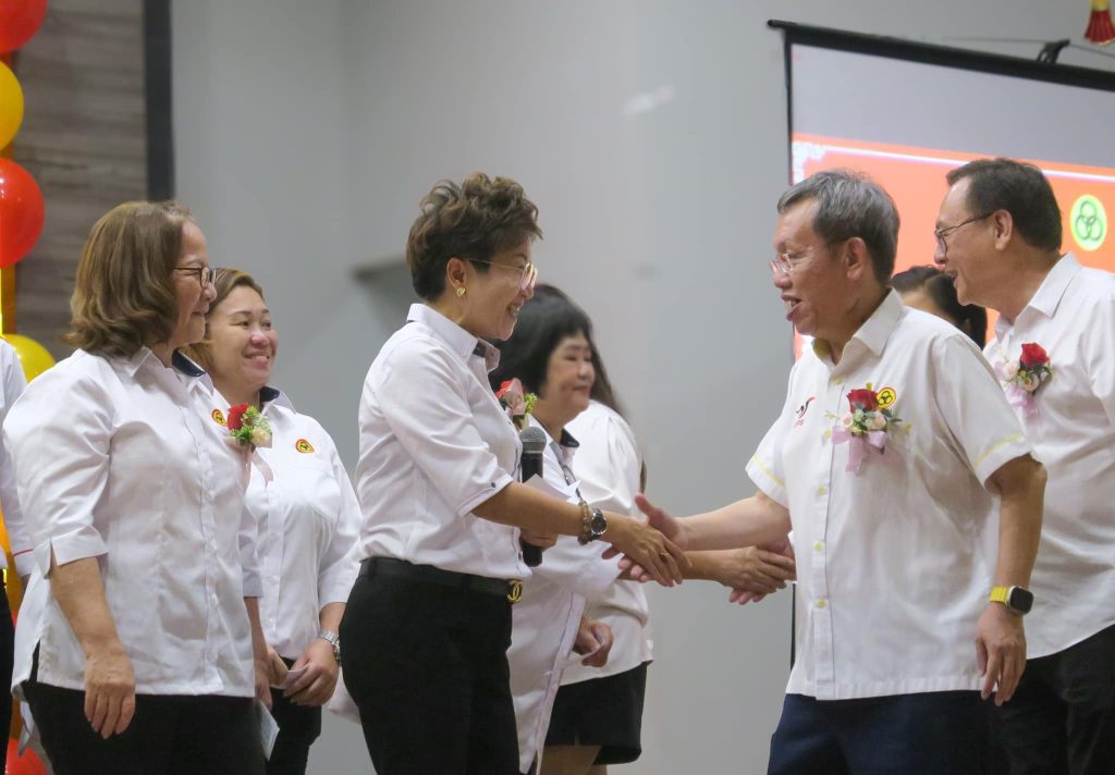 SUPP N13 Batu Kitang Branch Swearing-In Ceremony and Chinese New Year Celebration Dinner 2025 4 SUPP N13 Batu Kitang Branch Swearing-In Ceremony and Chinese New Year Celebration Dinner 2025