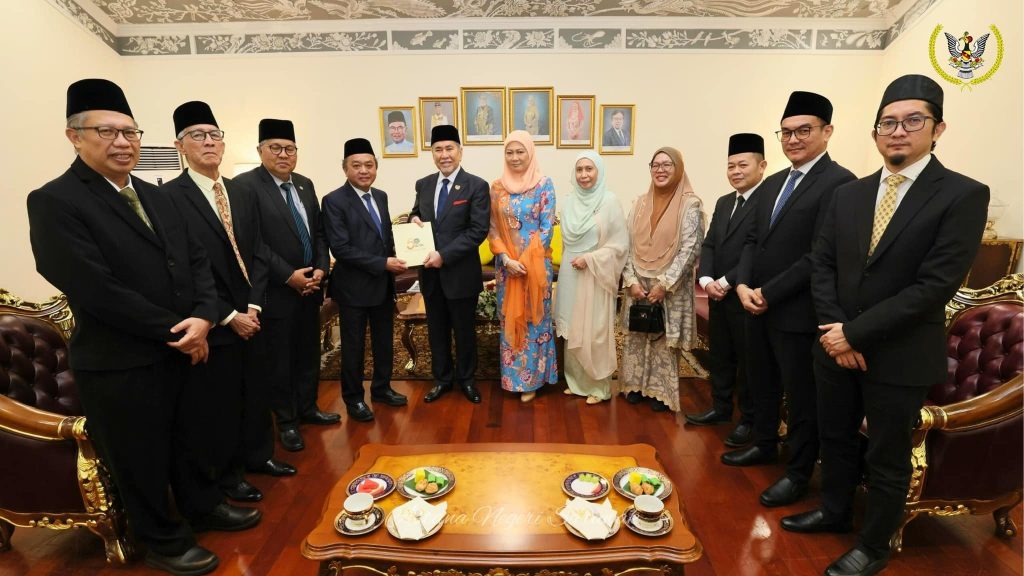 Sarawak Chief Executive Welcomes HIKMAH Delegation in Courtesy Visit