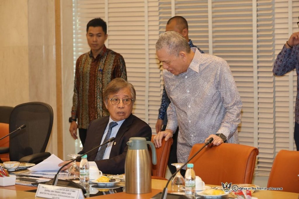 Sarawak Premier Joins National Energy Meeting in Putrajaya