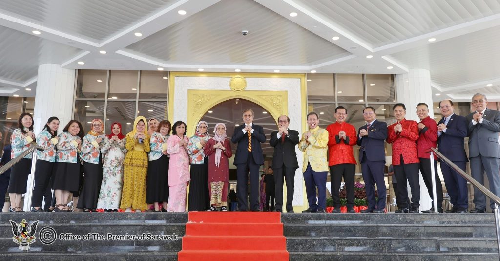 Sarawak Premier's Chinese New Year 2025 Celebration: A Grand Gathering of Unity and Gratitude 3 Sarawak Premier's Chinese New Year 2025 Celebration A Grand Gathering of Unity and Gratitude