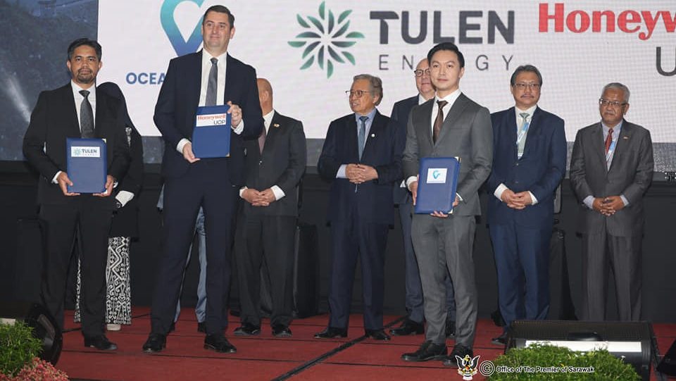 Sarawak Seals MOU for New Condensate Refining Plant, Boosting Energy Growth