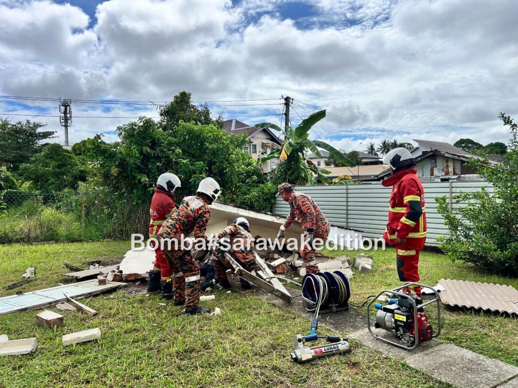 Tragic Accident: Man Crushed by Collapsed Wall in Kuching 2 Tragic Accident Man Crushed by Collapsed Wall in Kuching