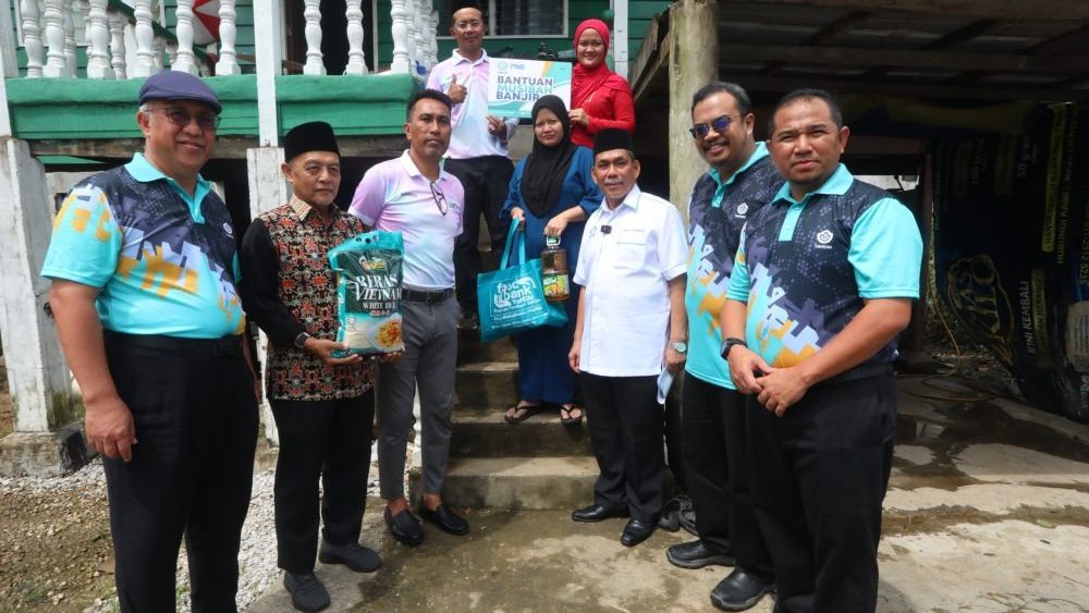 YAPEIM Provides RM60,000 Aid to Serian Flood Victims