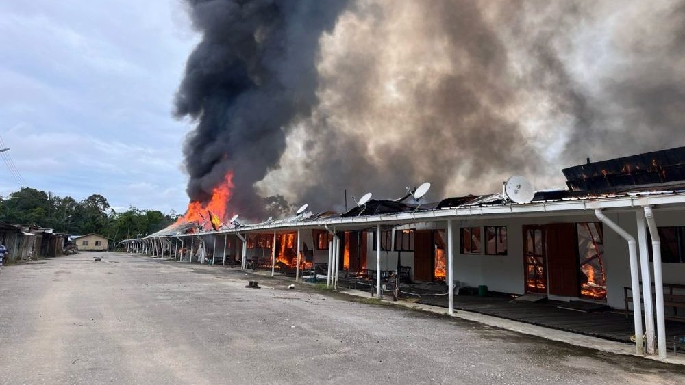 300 Residents of Rumah Lapie Left Homeless After Devastating Fire