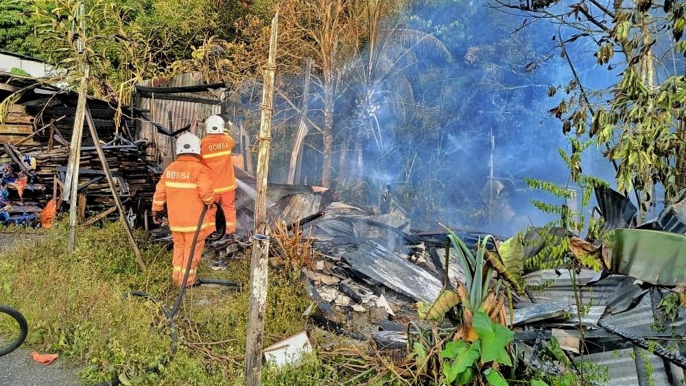 Family of Five Loses Home in Devastating Fire at Jalan Ulu Krian