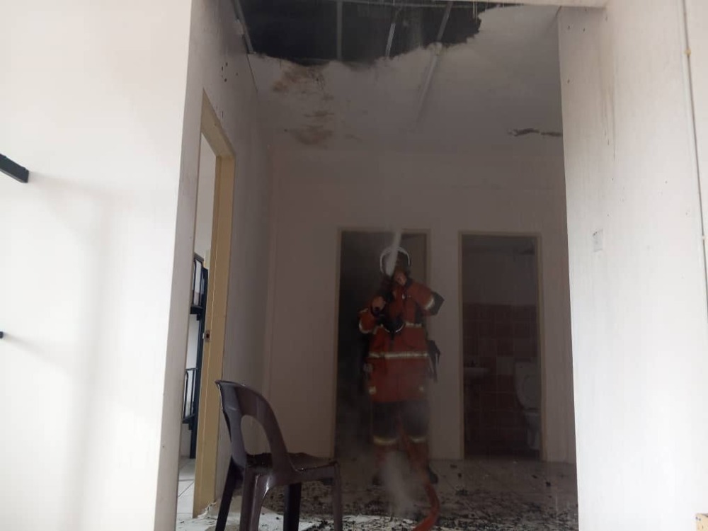 Fire Breaks Out at UNIMAS Rafflesia College, No Injuries Reported