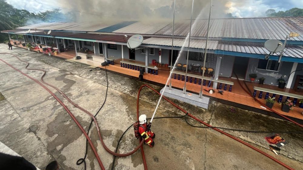 Fire Destroys 10 Doors at Ridap Sg Pasir Longhouse, RM1.7 Million Loss
