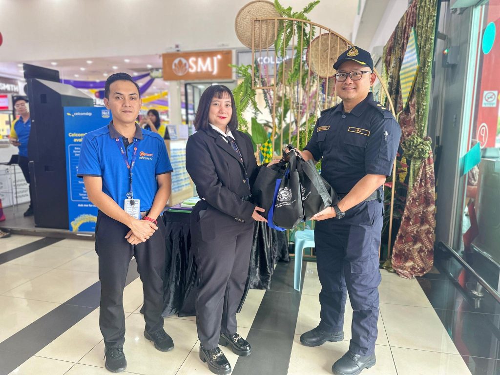 Gerak Rahmah Bubur Lambuk 2025: Strengthening Unity in Sarawak 2 Gerak Rahmah Bubur Lambuk 2025 Strengthening Unity in Sarawak