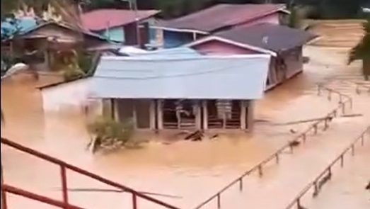 Heavy Rain Causes Floods in Kapit, Five Schools Affected 1 Heavy Rain Causes Floods in Kapit, Five Schools Affected