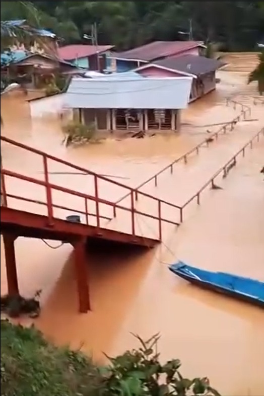 Heavy Rain Causes Floods in Kapit, Five Schools Affected 2 Heavy Rain Causes Floods in Kapit, Five Schools Affected