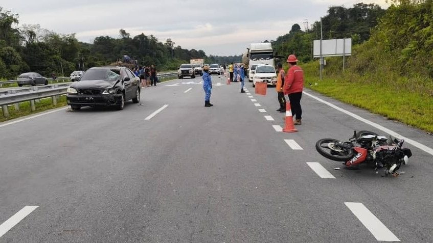 Motorcyclist Dies in Saratok After Sudden Lane Change Leads to Crash 1 Motorcyclist Dies in Saratok After Sudden Lane Change Leads to Crash