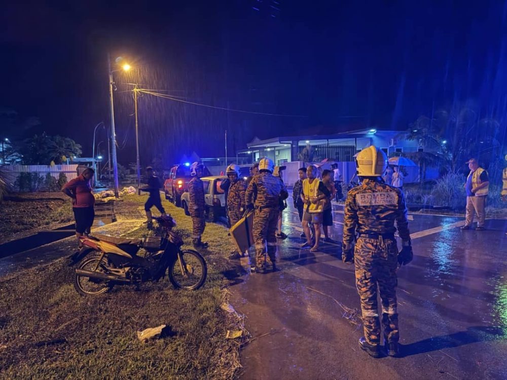 Motorcyclist Injured in Skid Accident at Jalan Katibas, Song