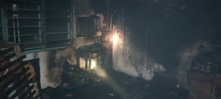 Quick-Thinking Sibu Shophouse Owner Prevents Major Fire Disaster