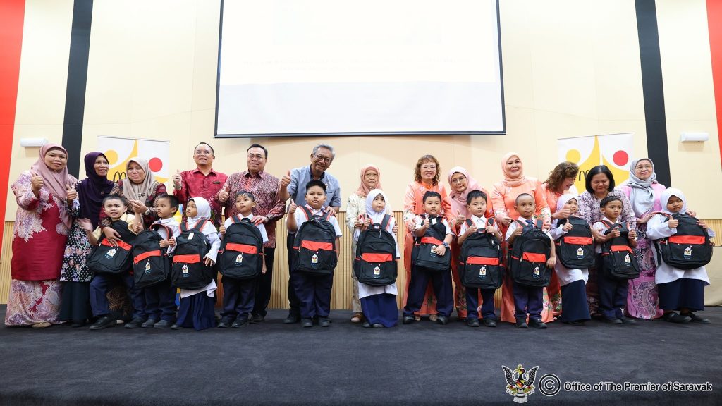 SABATI Donates RM20,000 to Support Ronald McDonald House in Kuching 2 SABATI Donates RM20,000 to Support Ronald McDonald House in Kuching