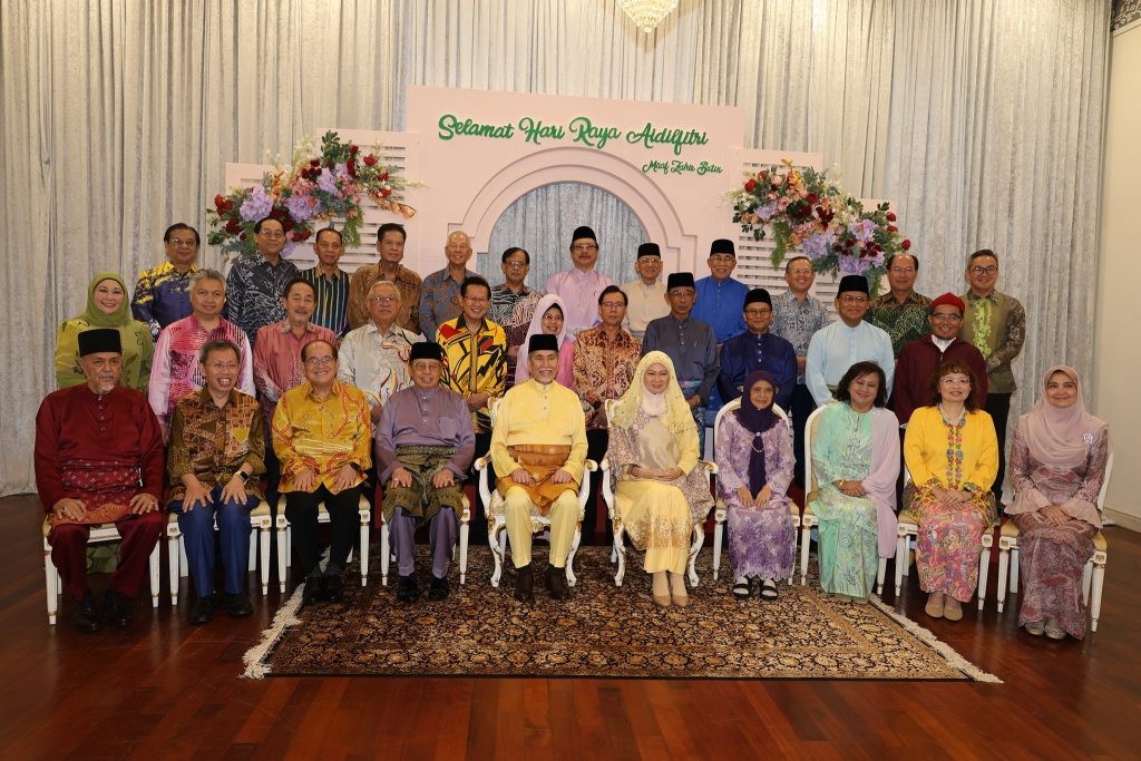 Sarawak Premier Attends Grand Aidilfitri Open House at State Astana 2 Sarawak Premier Attends Grand Aidilfitri Open House at State Astana