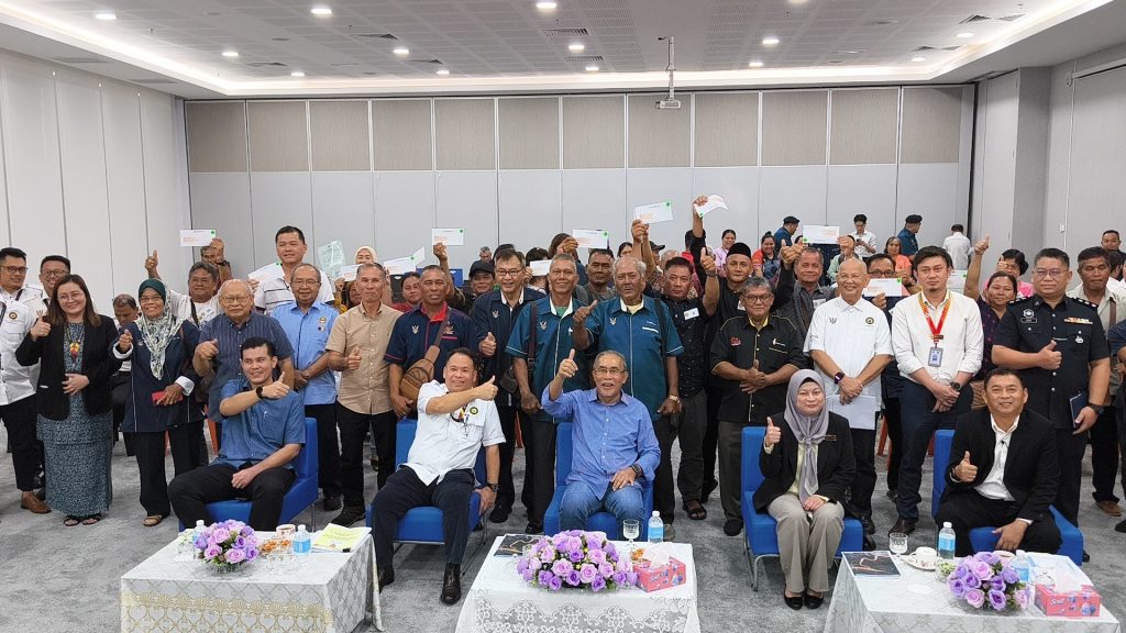 51 Landowners in Muara Payang SK Road Project Receive RM644,995 Compensation 2 51 Landowners in Muara Payang SK Road Project Receive RM644,995 Compensation
