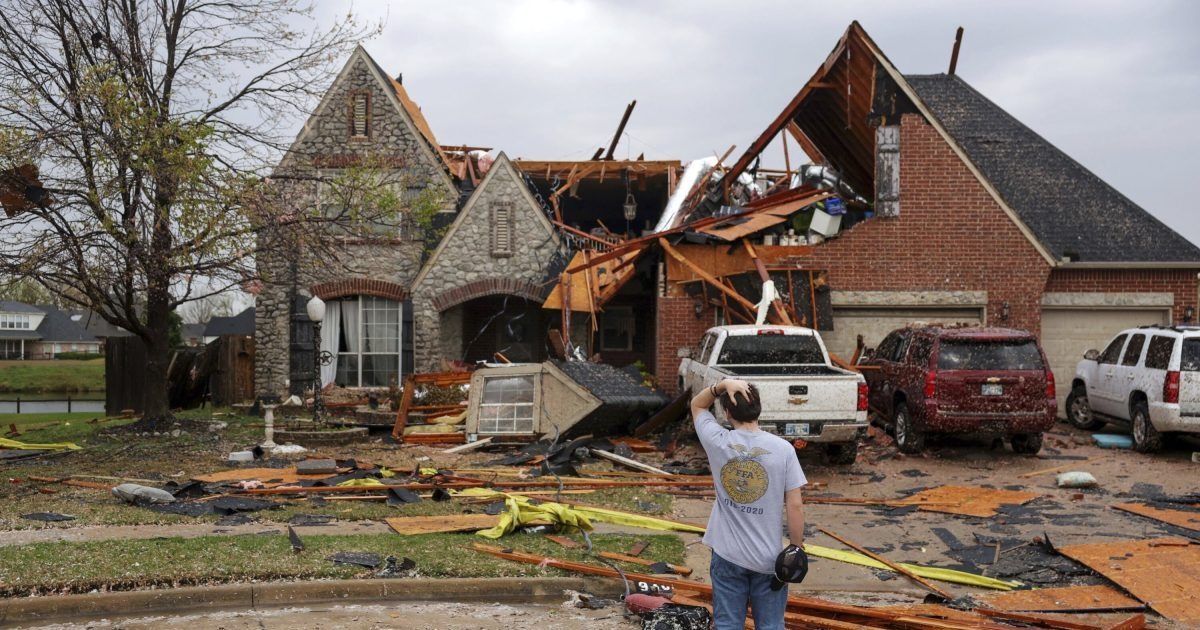 Deadly Tornadoes and Flooding Sweep Through South and Midwest, Leaving Destruction Behind