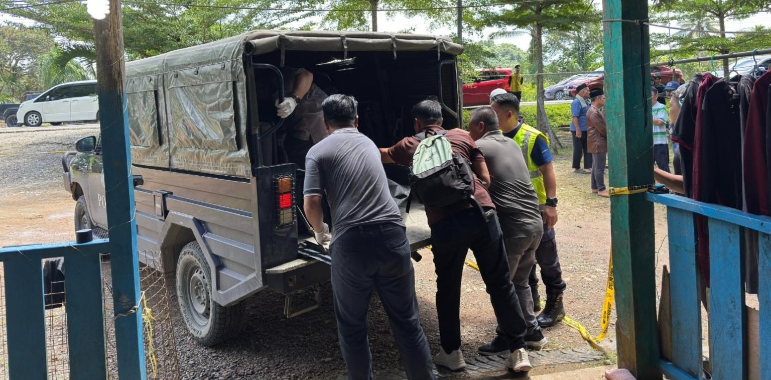 Elderly Woman Stabbed to Death by Estranged Husband in Kinabatangan