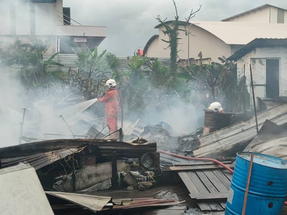 Fire Destroys Workers' House in Bintulu, Two Burn Victims Hospitalised