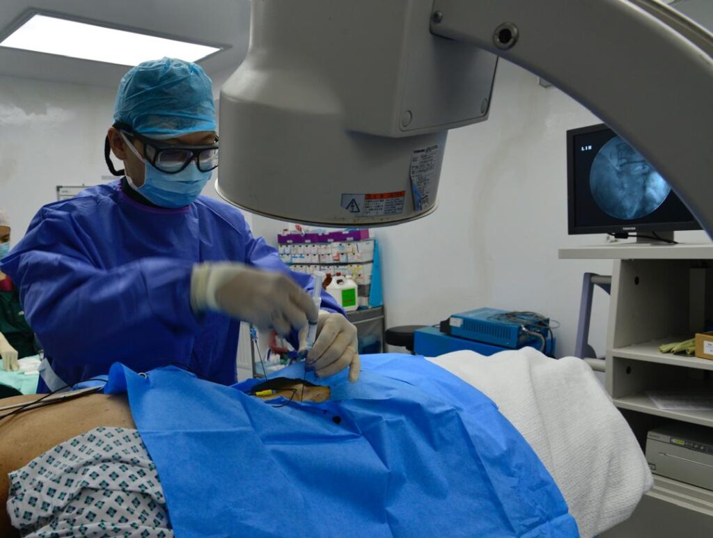Kuching Doctor Leads Malaysia in Advanced Pain Treatment!