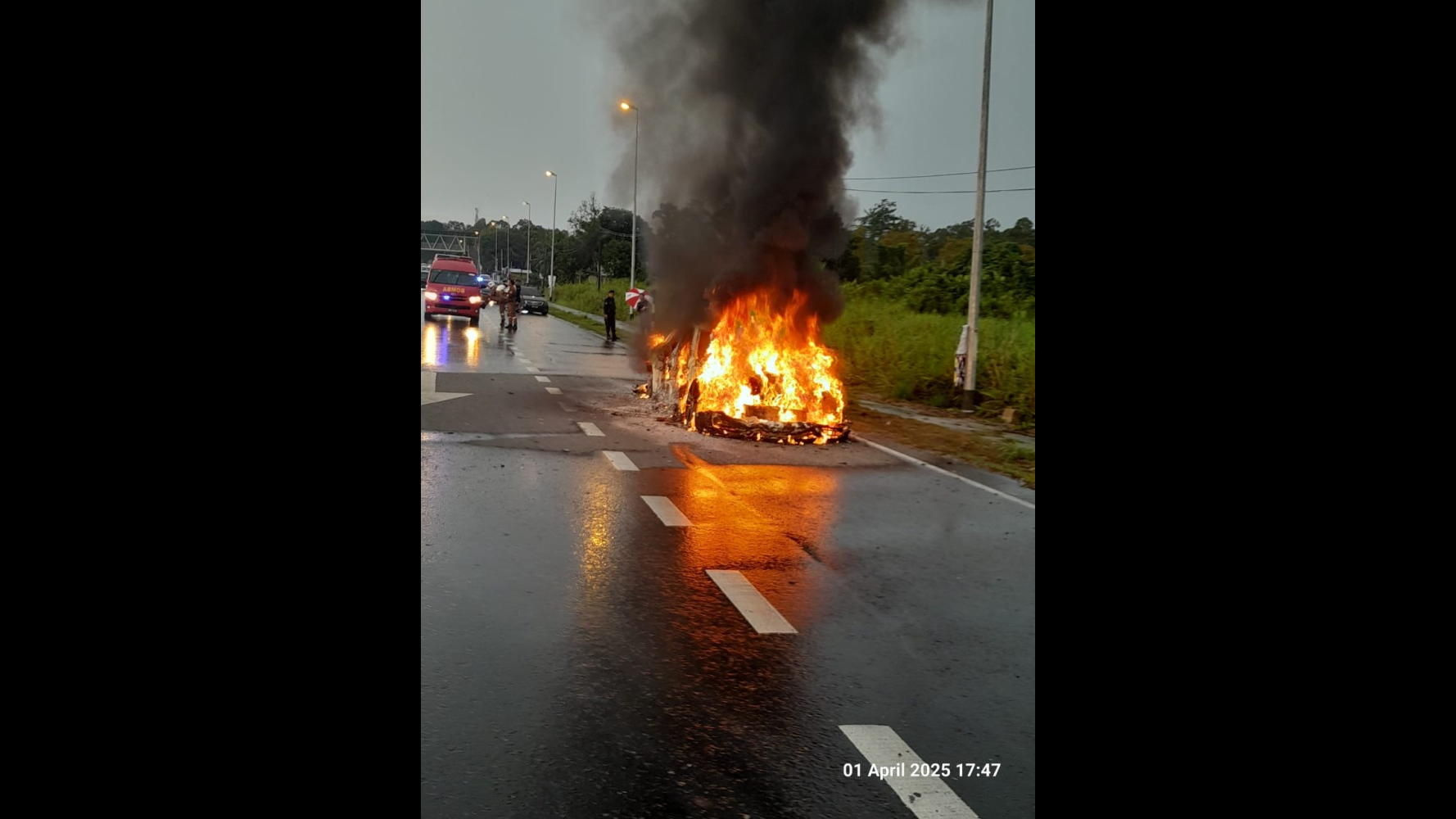Luxury Porsche Destroyed in Fire on Jalan Datuk Mohammad Musa