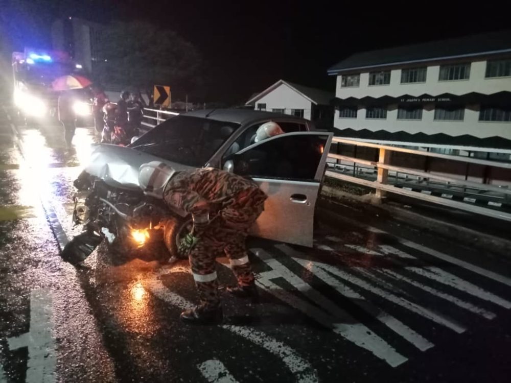 Man Survives Car Crash Into Flyover Barrier in Miri