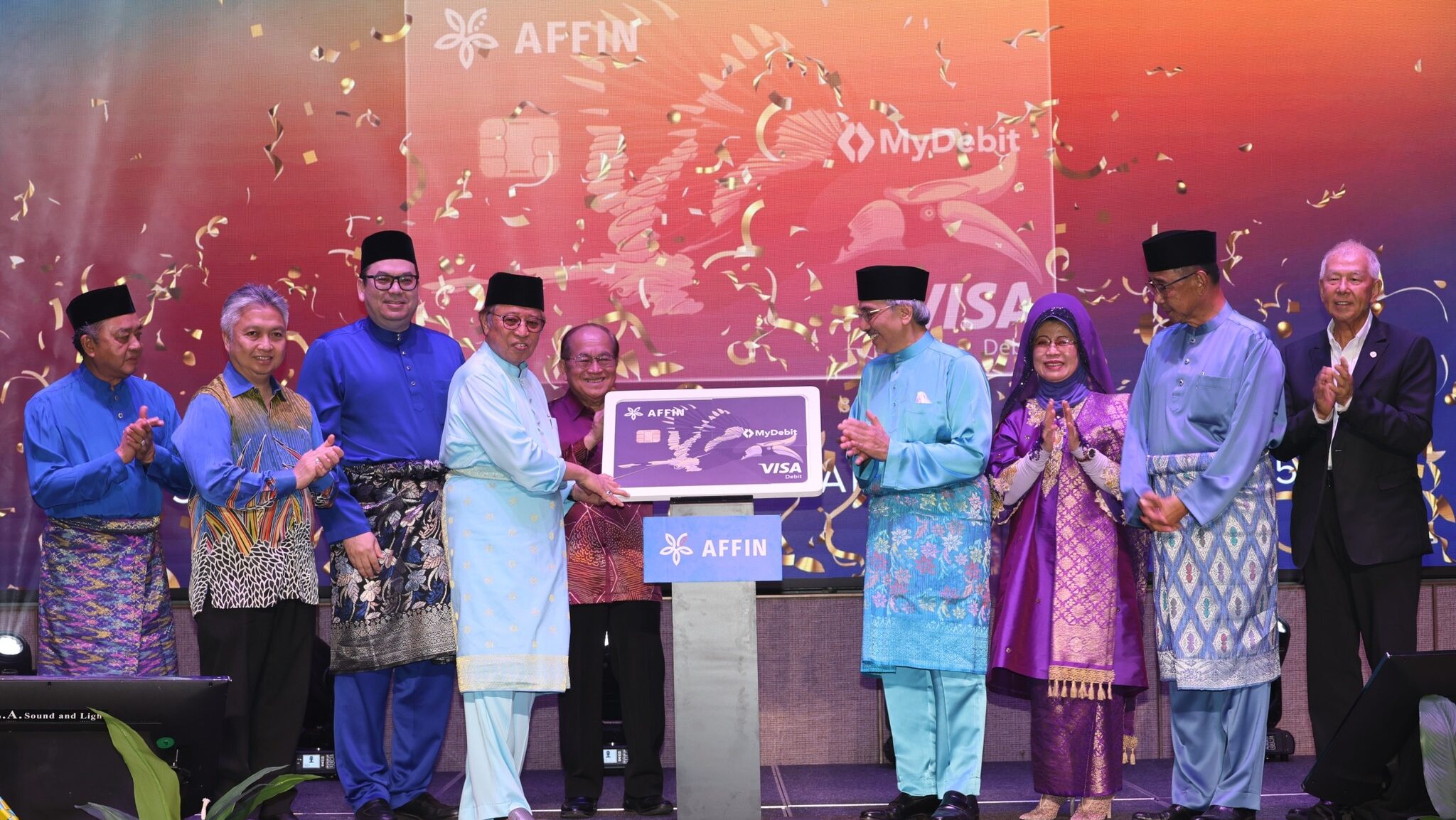 Premier Calls for Confidence in Sarawak’s Economy at Affin’s Raya Open House