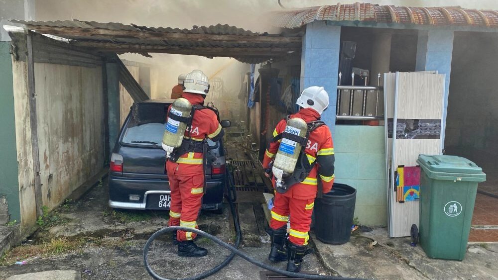 Quick Thinking and Teamwork Save Saratok Home from Fire Damage