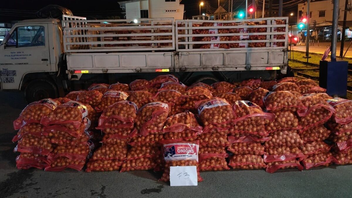RM3.5 Mil Seized: Ops Taring Cracks Down on Smuggling at Sarawak Border 1 RM3.5 Mil Seized Ops Taring Cracks Down on Smuggling at Sarawak Border