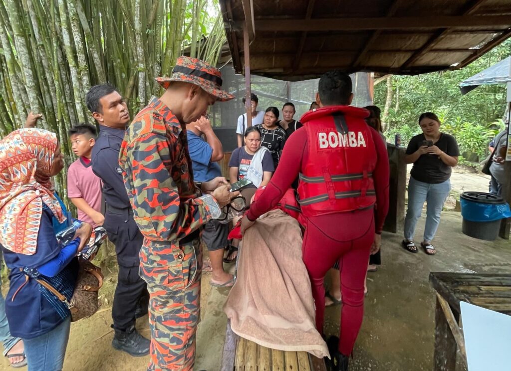 Tragedy in Bau Body of Missing 13yo Boy Found in Sg Libiki