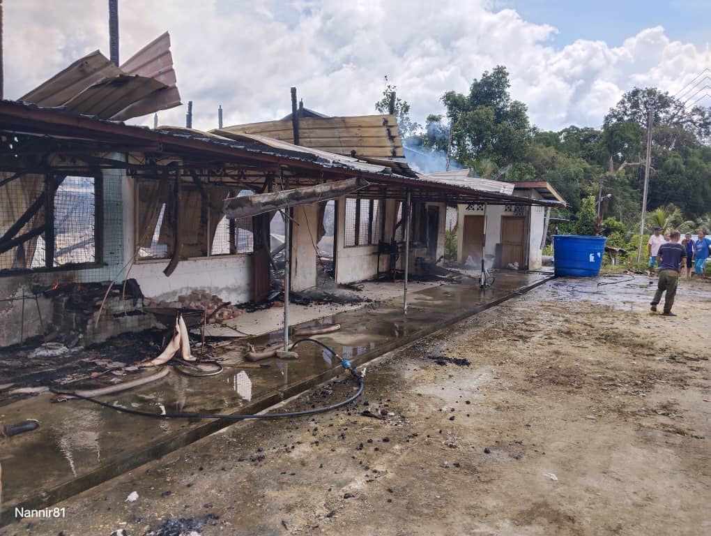 15 Doors of Longhouse in Nanga Kesit Razed in Morning Fire 2 15 Doors of Longhouse in Nanga Kesit Razed in Morning Fire