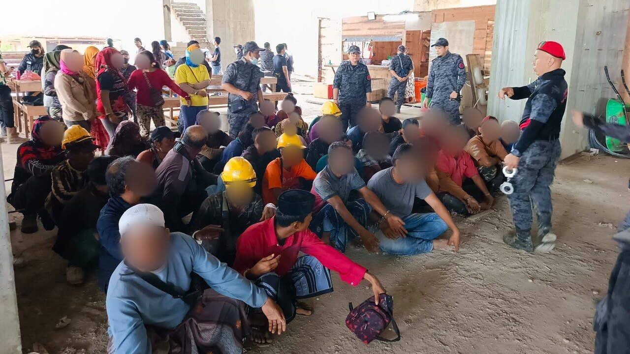 94 Illegal Immigrants Nabbed in Sarawak Factory Ops Sweep