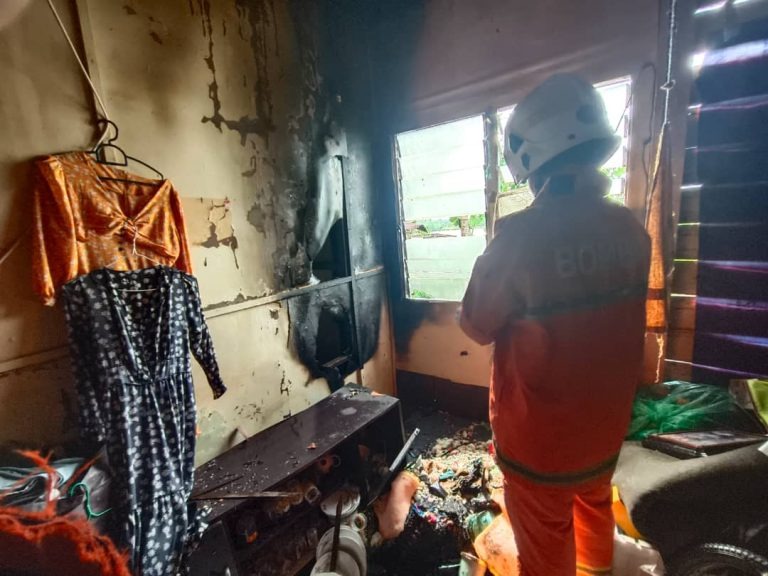 Elderly Woman Rescued in Room Fire at Kampung Muhibbah, Bintangor