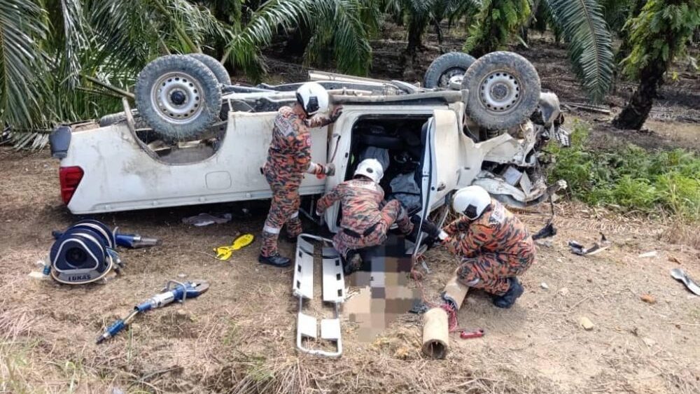 Indonesian Man Dies in Toyota Hilux Crash Near Bintulu Bridge