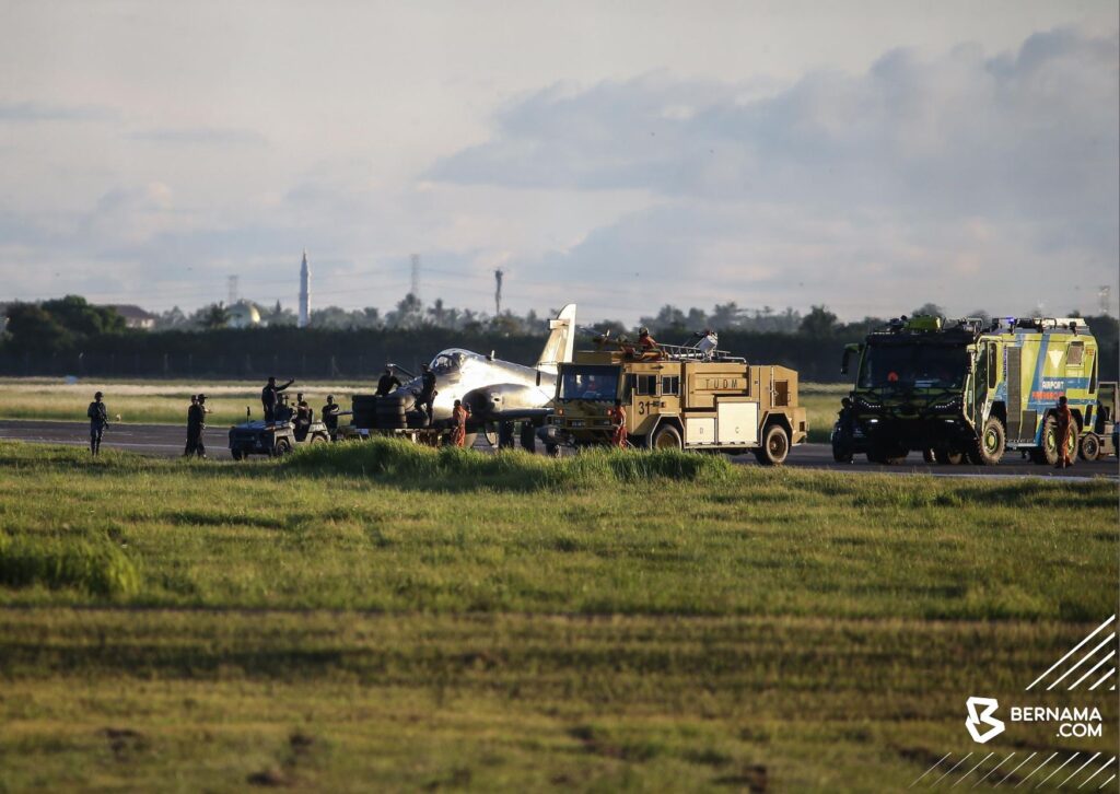 RMAF Plane Incident Causes Temporary Runway Closure at LTSAH