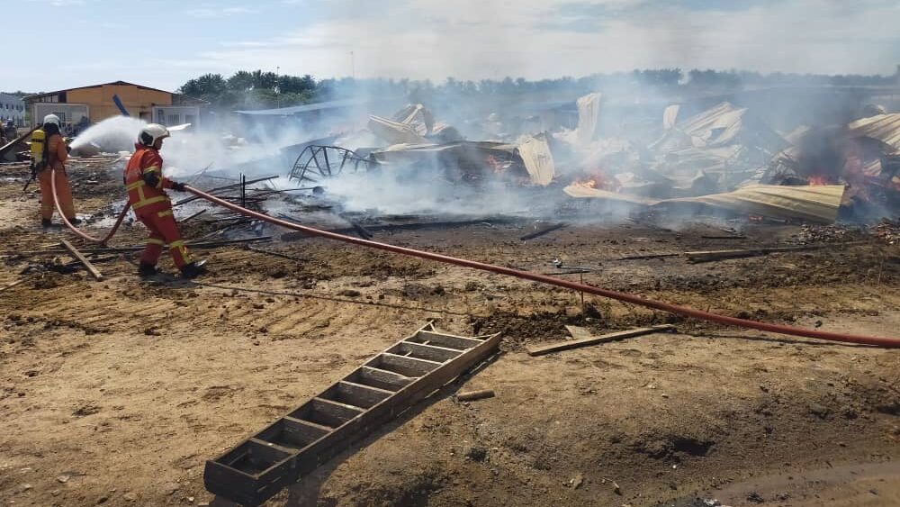 Samalaju Fire Destroys 3 Worker Housing Blocks, No Injuries Reported