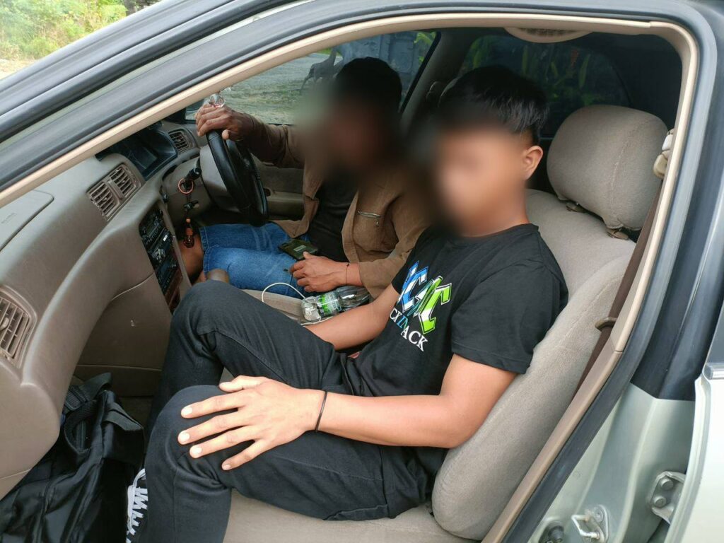 Migrant Smuggling Syndicate Busted Near Tebedu Border in Serian 2 Migrant Smuggling Syndicate Busted Near Tebedu Border in Serian