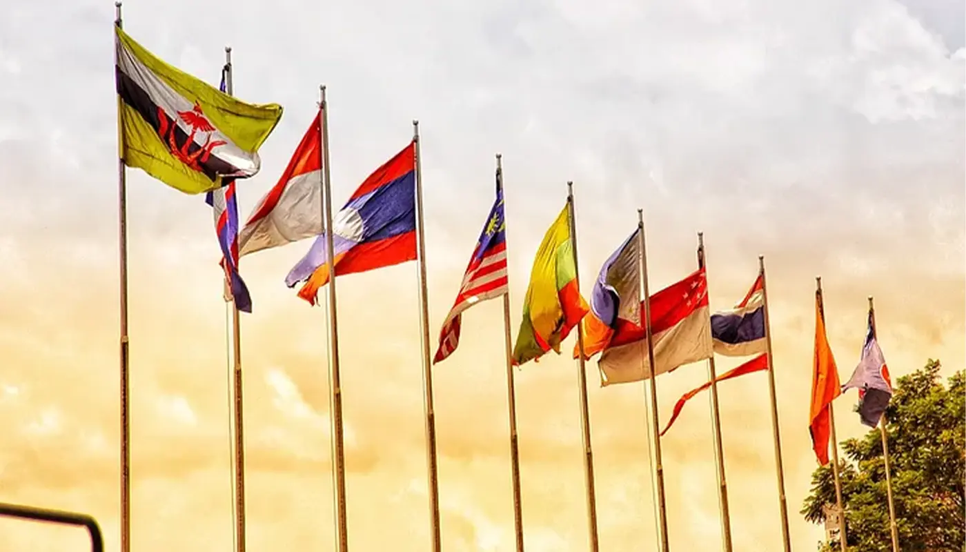 Chinese Firms Urged to Deepen ASEAN Roots as US Cracks Down 1 Chinese firms urged to deepen Asean roots as US cracks down on transshipments