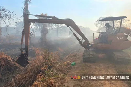 230 Personnel Battle Forest Fire Near Mukah Airport as Operation Enters Eighth Day 4 Mukah Fire 8th Day