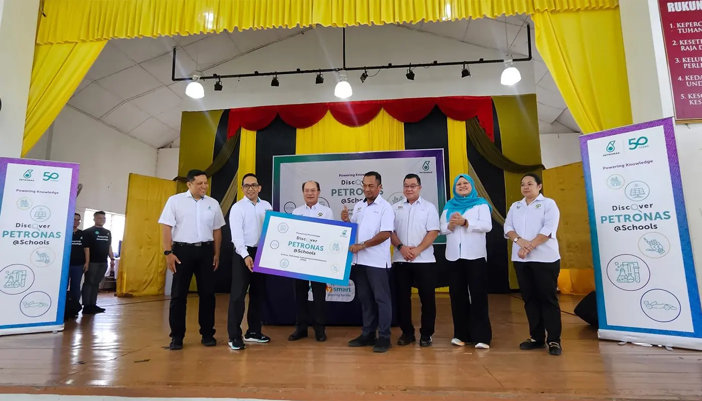 PETRONAS Ignites STEM Passion Among Baram Rural Students 1 PETRONAS Ignites STEM Passion Among Baram Rural Students