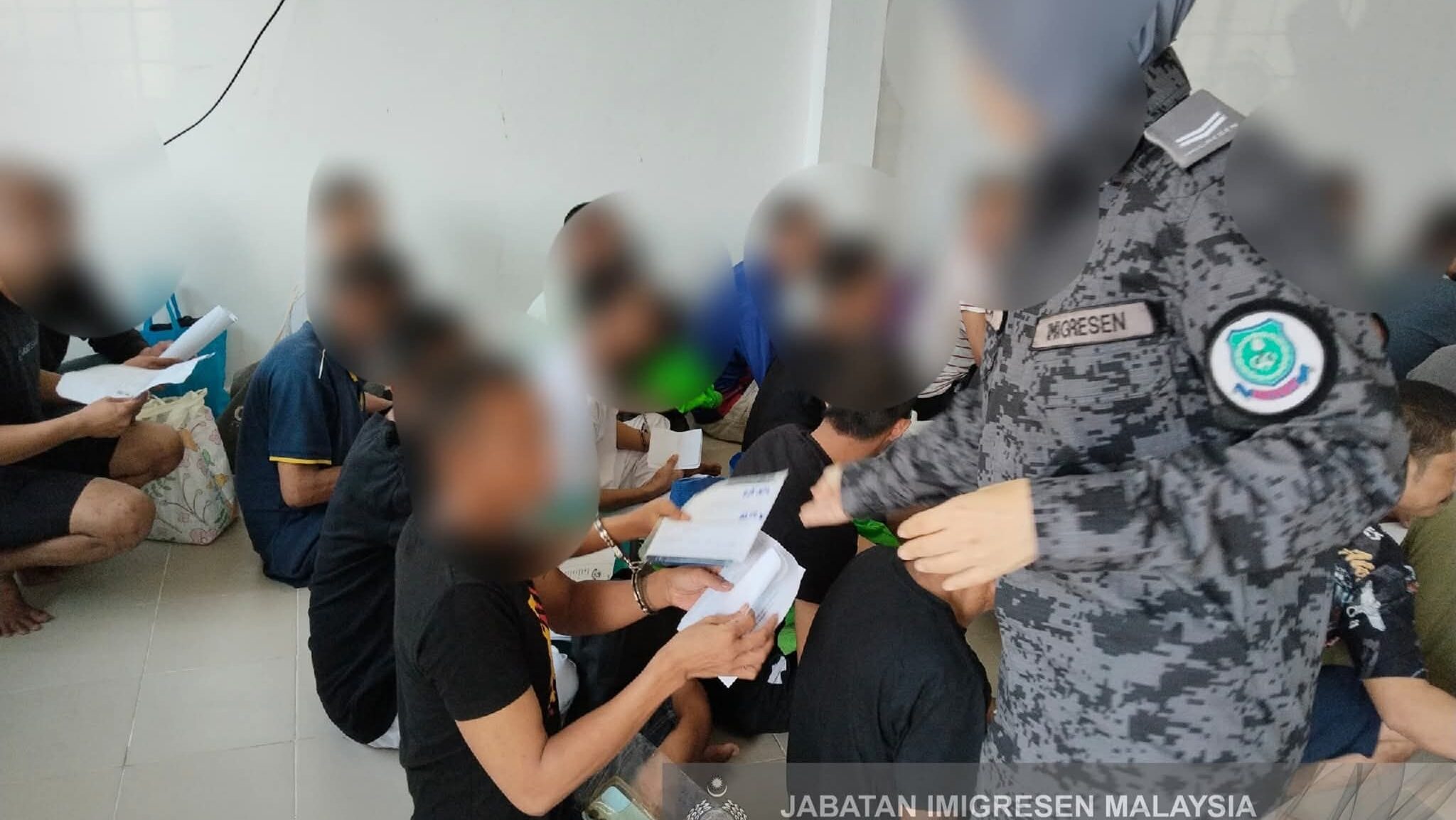 209 Indonesian Illegal Immigrants Repatriated via Tawau Ferry Terminal