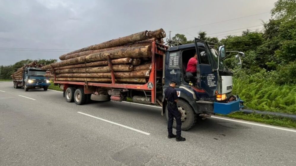 Meradong Police Seize Four Overloaded Lorries in Safety Operation 1 Meradong Police Seize Four Overloaded Lorries in Safety Operation