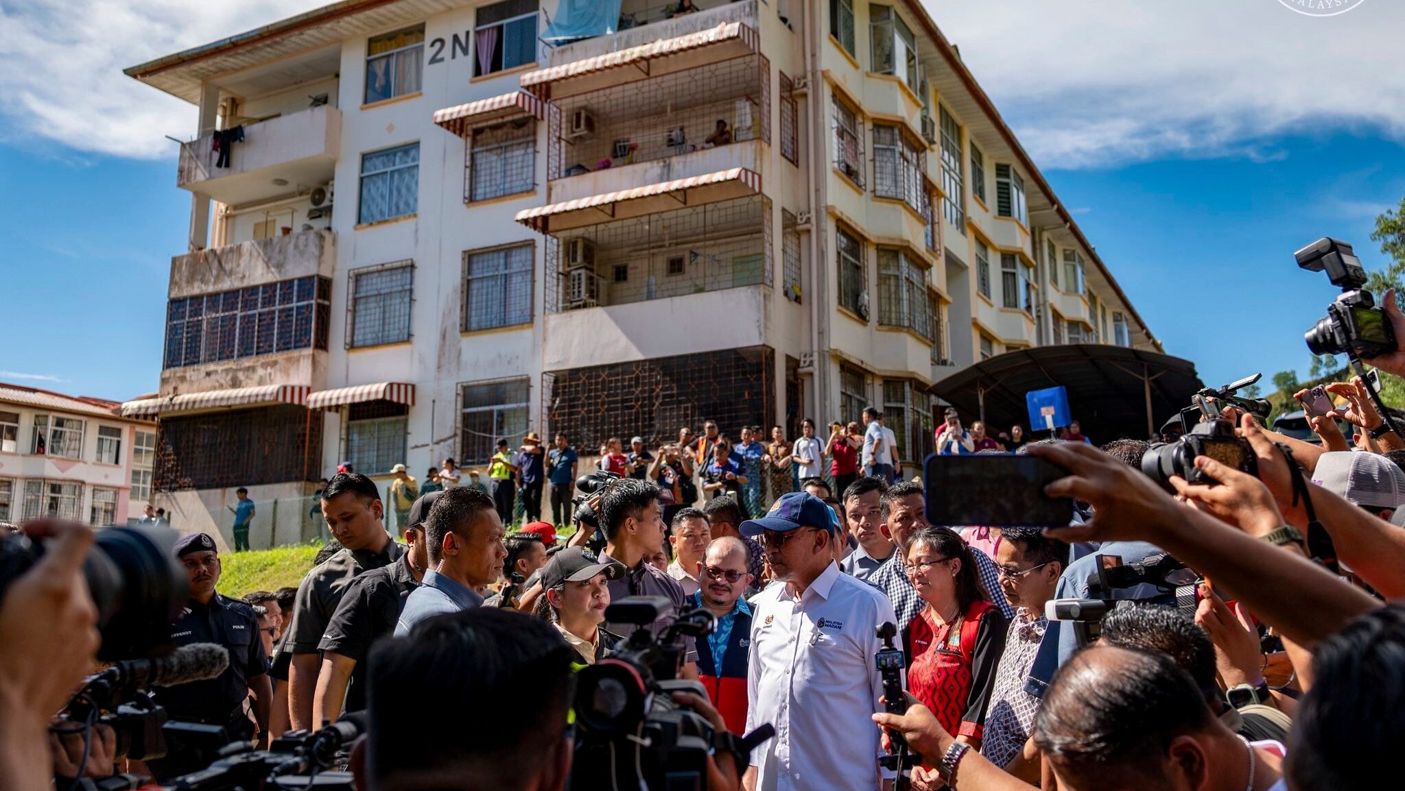 PMX Anwar Visits Sabah Flood Zones, Urgent Repairs Underway