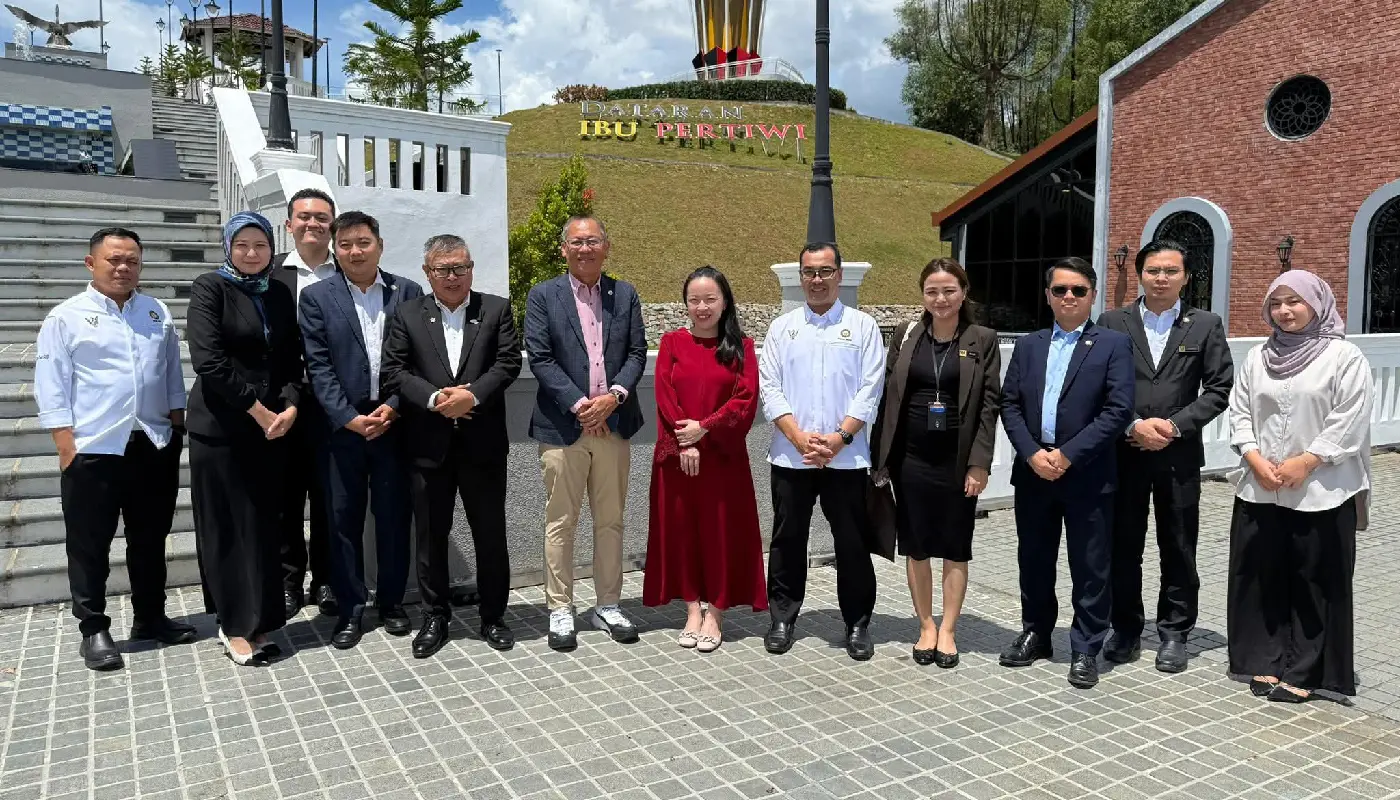 Sarawak–Singapore AI Vibe Design Hackathon Debuts in Kuching on September